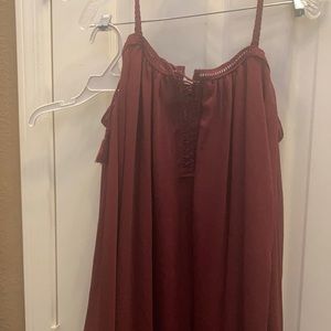 FINAL MARKDOWN Double zero flowy cold shoulder tunic small